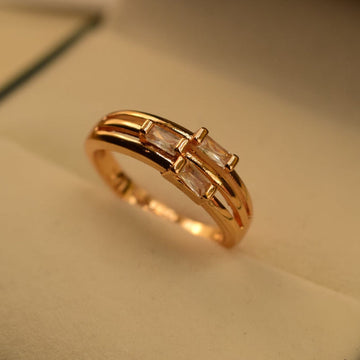 Stylish Design Crystal Stone Gold Plated Ring for Girls/Women